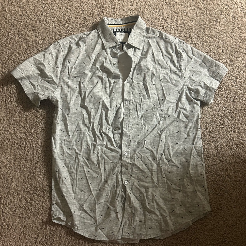 Denim & Flower Light Gray Casual Button Down Shirt
